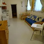 Alabardos Panzio Es Apartmanhaz Bed & Breakfast