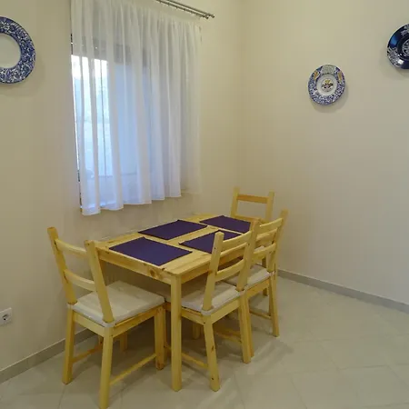 Alabardos Panzio Es Apartmanhaz Bed & Breakfast