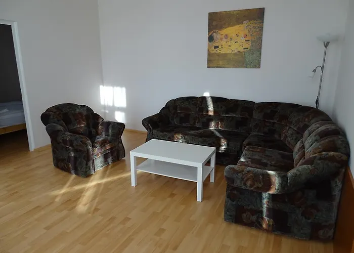 Bed & Breakfast Alabardos Panzio Es Apartmanhaz