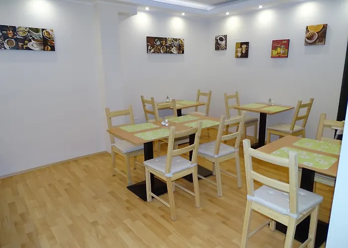 Alabardos Panzio Es Apartmanhaz Bed & Breakfast