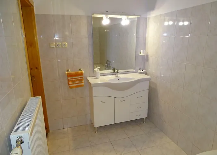 Bed & Breakfast Alabardos Panzio Es Apartmanhaz 3*